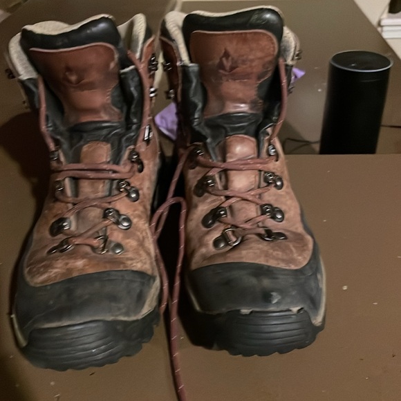Vasque hiking boots - Picture 2 of 5